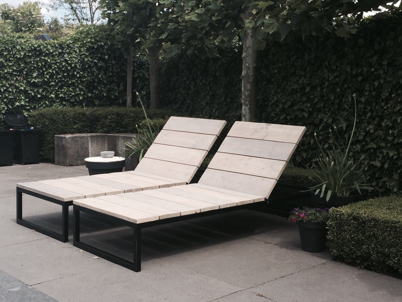 Perth Blackborough Kijker Schandelijk Ligbed / loungebedden - Van Hout & Zo